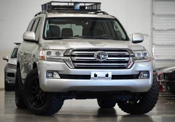 Used 2017 Toyota Land Cruiser 4dr SUV 4WD (5.7L 8cyl 8A)