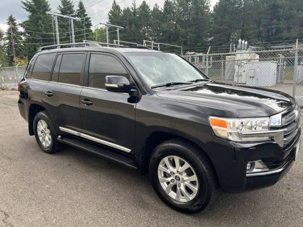Used 2017 Toyota Land Cruiser 4dr SUV 4WD (5.7L 8cyl 8A)