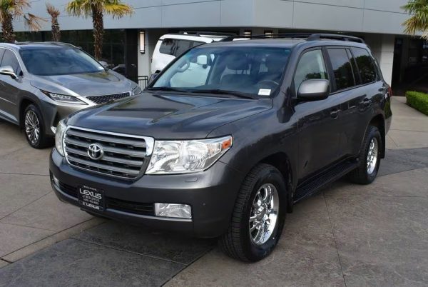Used 2011 Toyota Land Cruiser 4dr SUV 4WD (5.7L 8cyl 6A)