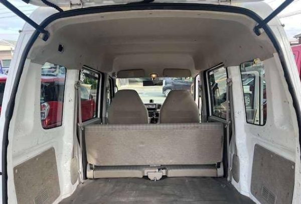 Used 2019 Suzuki Mini Bus - Image 7