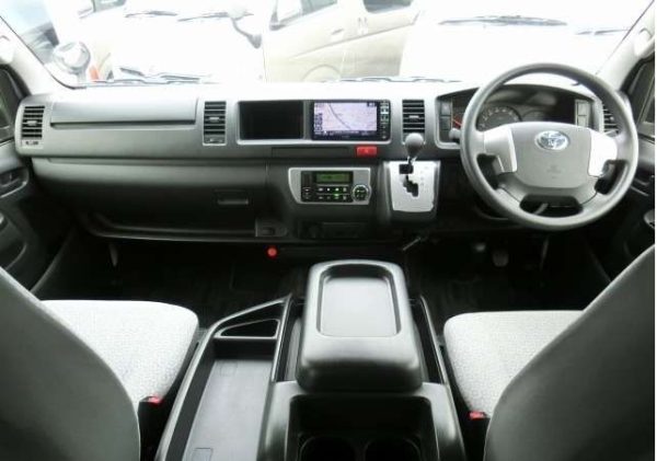 2017- 2018- 2019- 2020 USED TOYOTA HIACE BUS - Image 2